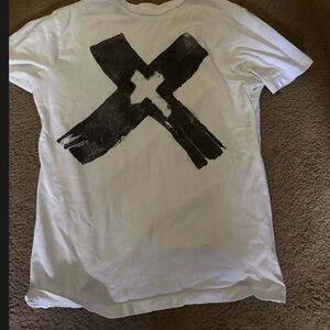 Men’s Vestige Collection T shirt size large xx design